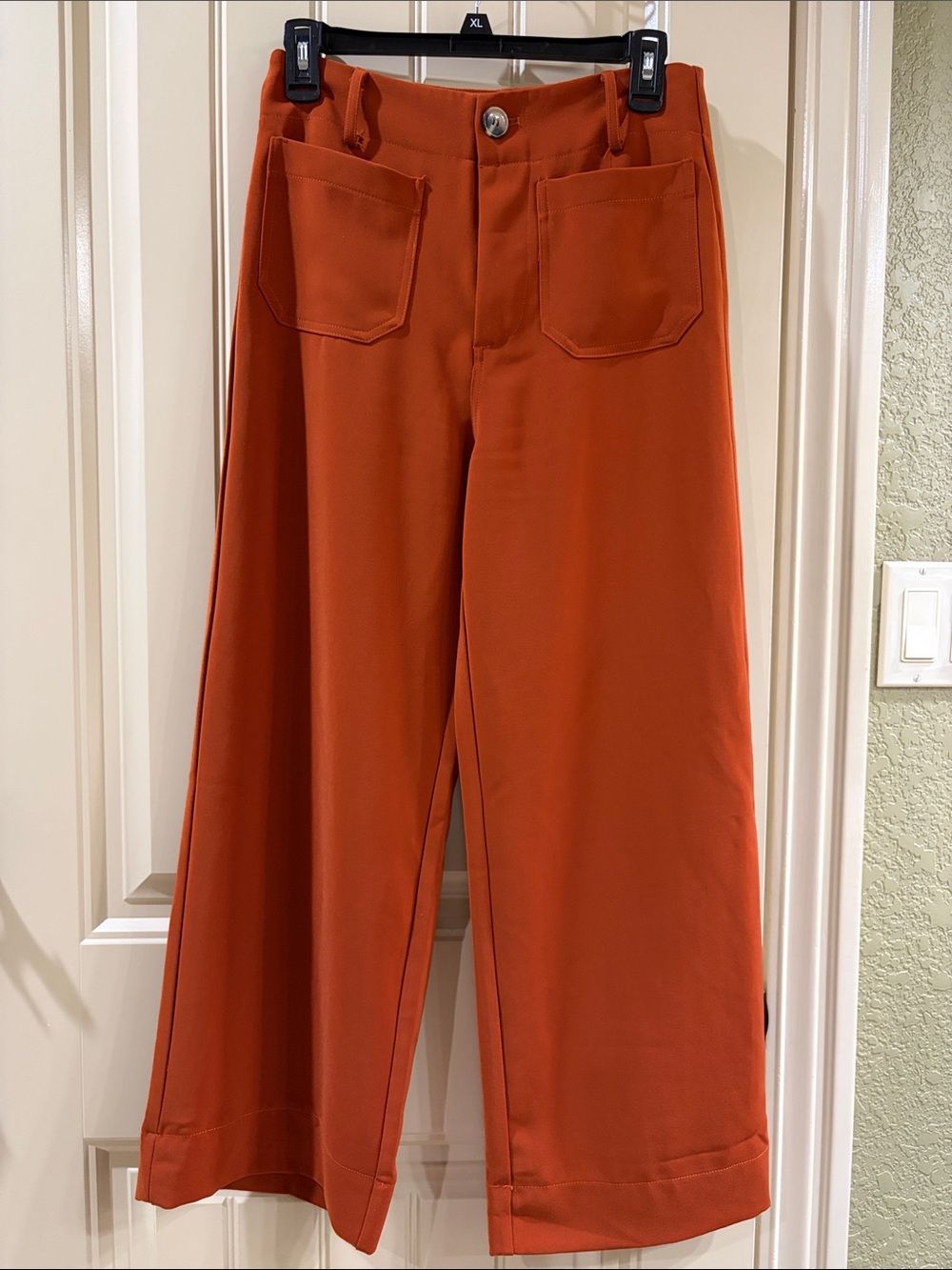 Cinnamon Colored Ankle Pant by Glam Brand.  EUC!